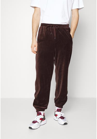 Брюки SCRIPT LOGO ESSENTIAL TRACKPANTS