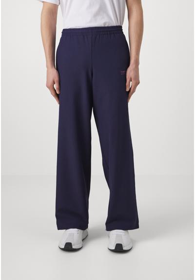 Брюки TECH LOUNGE PANTS UNISEX