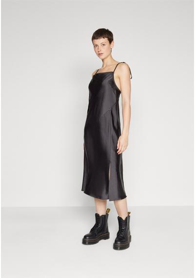 Коктельное платье SLIP DRESS