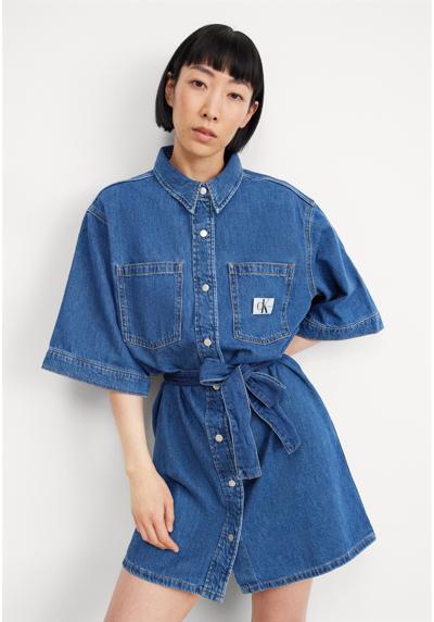 Платье BOXY BELTED SHIRT DRESS