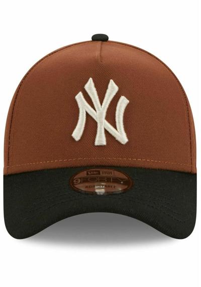 Кепка 9FORTY TRUCKER SIDEPATCH NEW YORK YANKEES