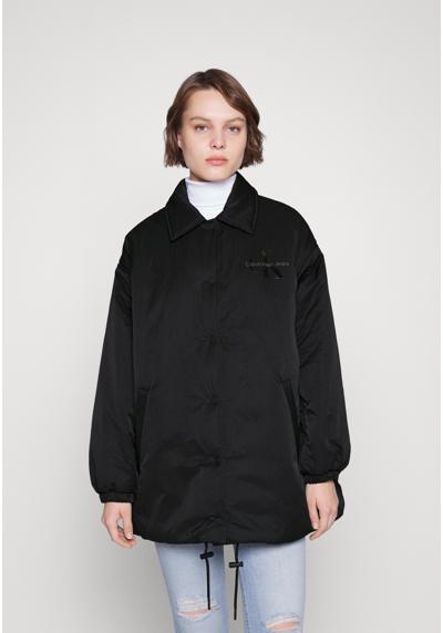 Короткое пальто OVERSIZED PADDED COACH JACKET