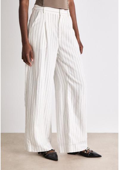 Брюки LIZAGZ PINSTRIPE PANTS