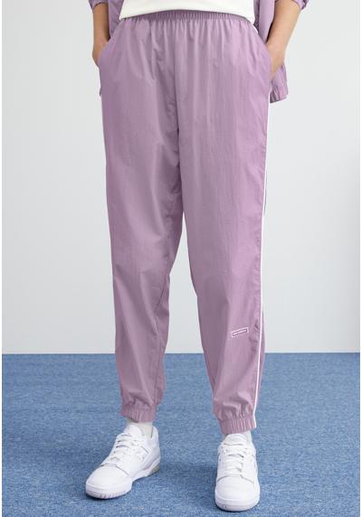 Брюки ESSENTIALS PANT