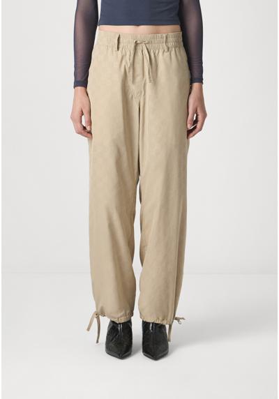 Брюки AETHER MONOGRAM PARACHUTE PANTS