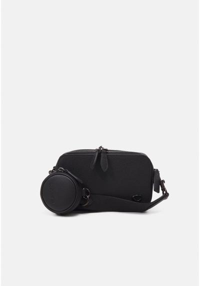 Сумка CHARTER SLIM CROSSBODY WITH SCULPTED SET UNISEX