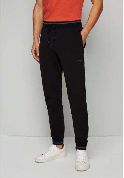 Брюки ESSENTIAL JOGGER