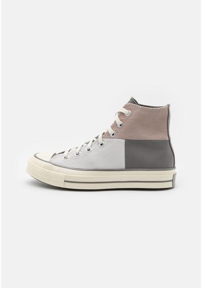 Сникеры CHUCK 70 CRAFTED PATCHWORK UNISEX