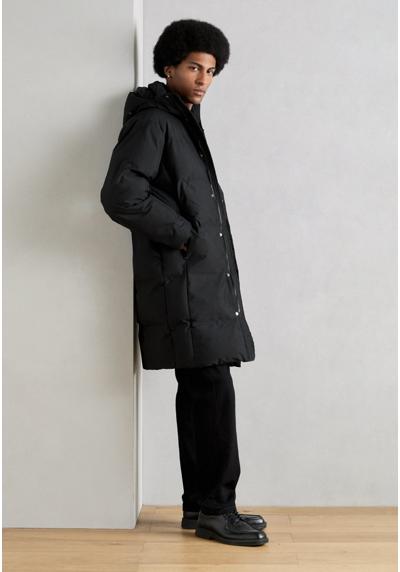 Зимняя куртка COAT