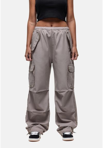 Брюки-карго DISTRESSED RELAXED CARGOS