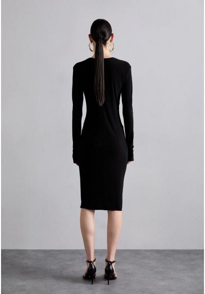 Трикотажное платье LONG SLEEVE V NECK SHIRRED FRONT DRESS TO KNEE