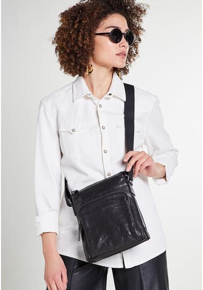 Сумка ABBEY SHOULDERBAG SVZ