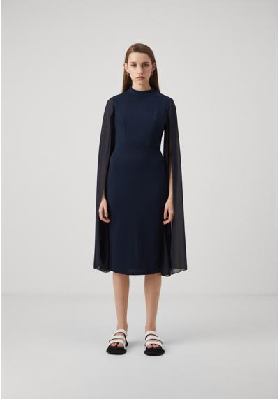 Трикотажное платье CAPE SLEEVE DRESS