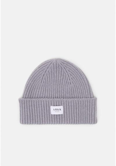 Шапка CLASSIC BEANIE UNISEX