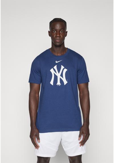 NEW YORK YANKEES MEN'S FUSE LARGE LOGO TEE - Vereinsmannschaften