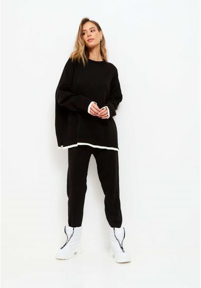 Брюки OVERSIZED JOGGER SET