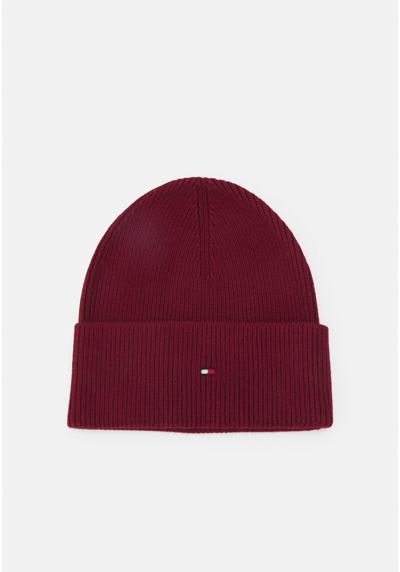 Шапка ESSENTIAL FLAG BEANIE