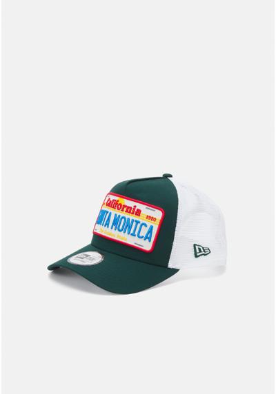 Кепка LICENSE PLATE TRUCKER UNISEX