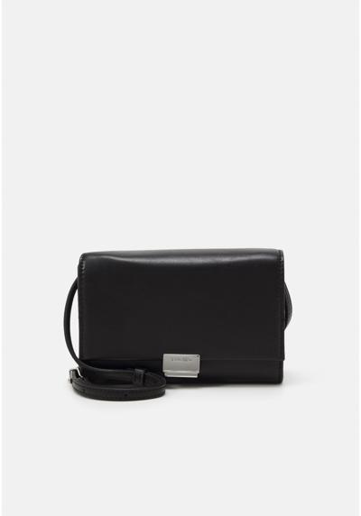 Сумка ARCHIVE CROSSBODY SHINY