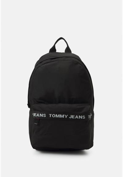 Рюкзак ESSENTIAL DOME BACKPACK UNISEX