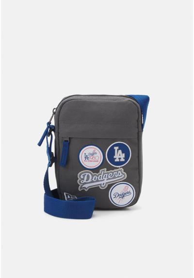 Сумка ANGELES DODGERS PATCH SIDE BAG