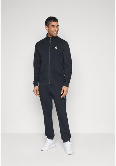 Спортивный костюм TRACKSUIT CORE