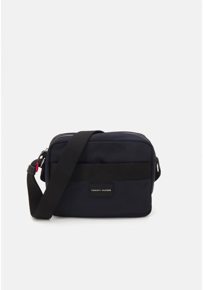 Сумка FUNC MINI MESSENGER UNISEX