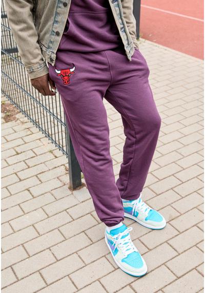 NBA CHICAGO BULLS LEAGUE ESSENTIALS JOGGER - Vereinsmannschaften