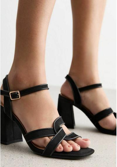 Сандалии COMFORT TWIST STRAP 2 PART HEELED