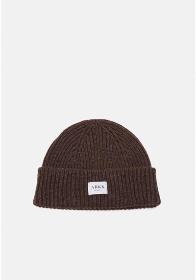 Шапка CLASSIC BEANIE UNISEX