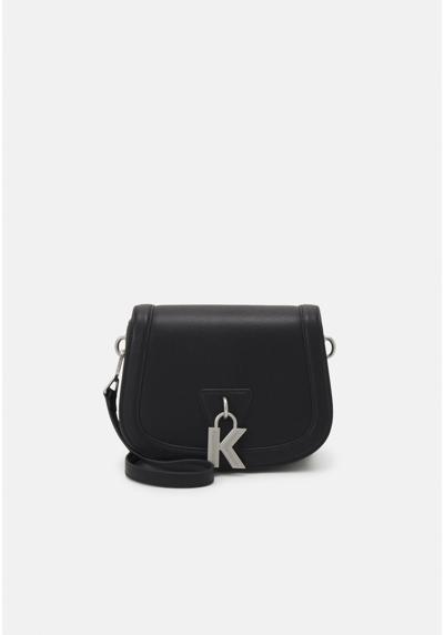 Сумка LOCK CROSSBODY