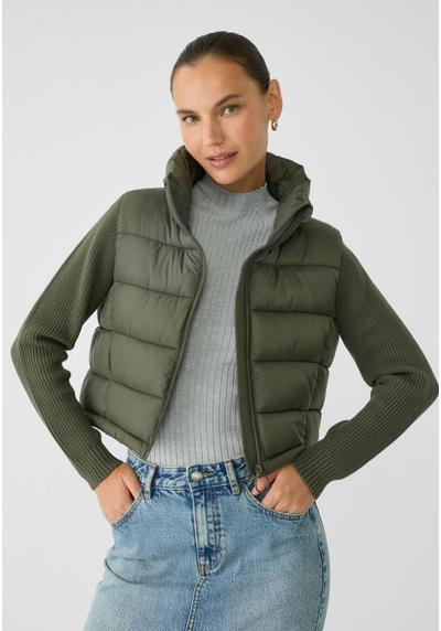 Зимняя куртка PUFFER WITH CHUNKY SLEEVES