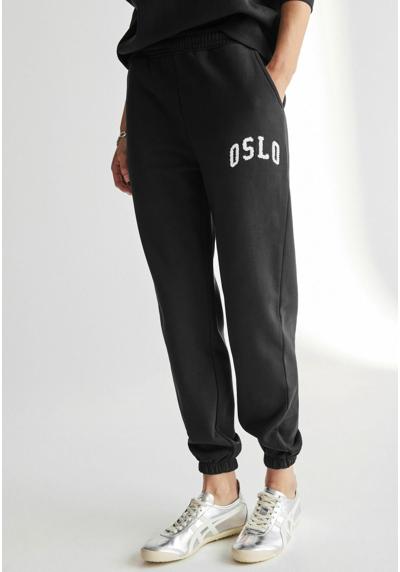 Брюки DETAIL CITY GRAPHIC OSLO SLOGAN CUFFED JOGGERS-REGULAR FIT