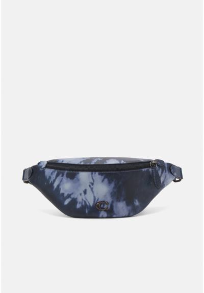 Ремень CHARTER BELT BAG TIE DYE PRINTED