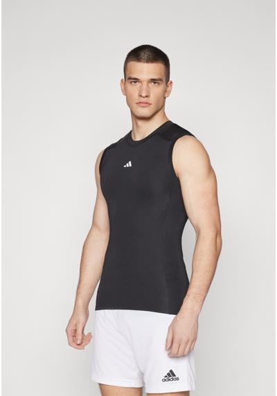 Топ TECHFIT SLEEVELESS TECHFIT SLEEVELESS