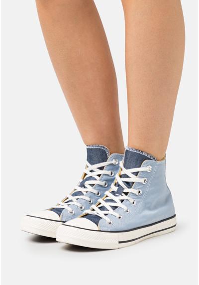 Сникеры CHUCK TAYLOR ALL STAR FASHION