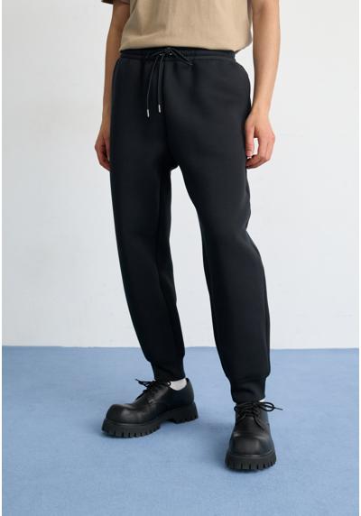 Брюки TECH FLEECE PANT