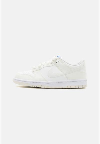 Кеды DUNK LOW SE UNISEX