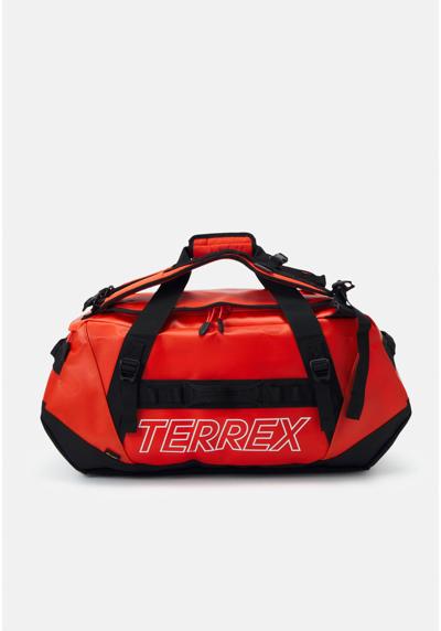 Спортивная сумка TERREX RAIN.RDY EXPEDITION DUFFEL MEDIUM