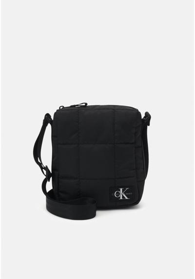 Сумка PUFFER CROSSBODY BAG UNISEX