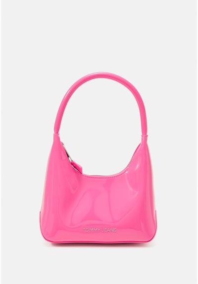 Сумка MUST SHOULDER BAG PATENT