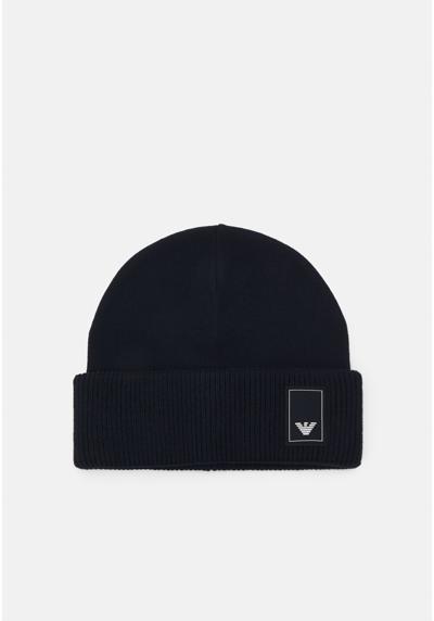 Шапка BEANIE