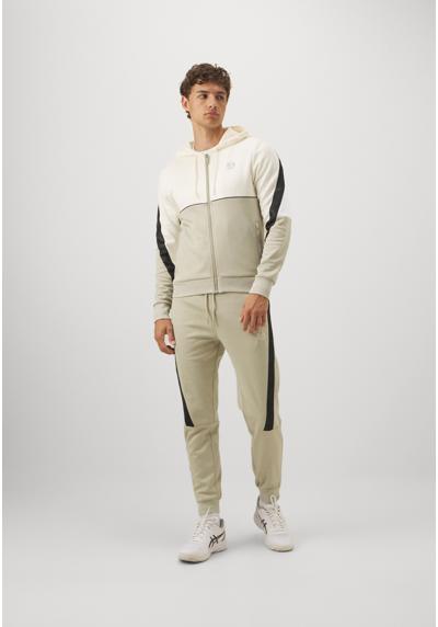 Спортивный костюм DIAGONALLEY TRACKSUIT