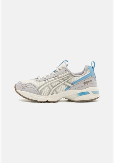 Кеды GEL-1090V2?