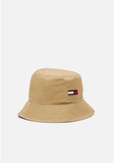 Шляпа ELONGATED FLAG BUCKET UNISEX