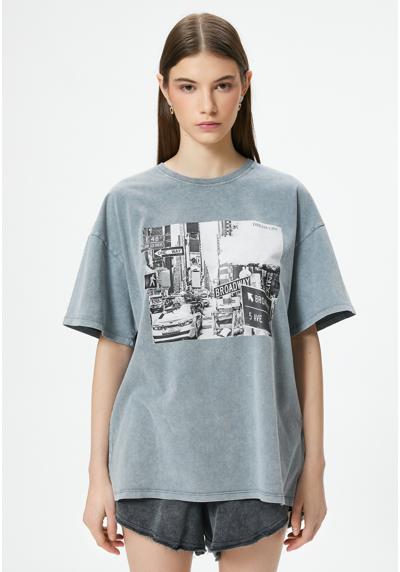 Футболка PRINTED WASHED EFFECT SHORT SLEEVE CREW NECK RELAX CUT