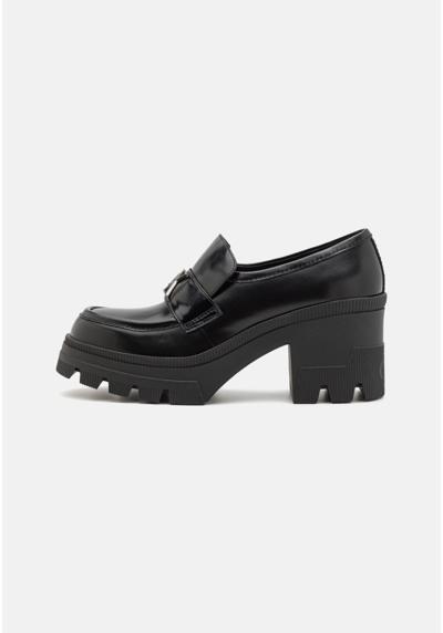 Туфли CHUNKY LOAFER