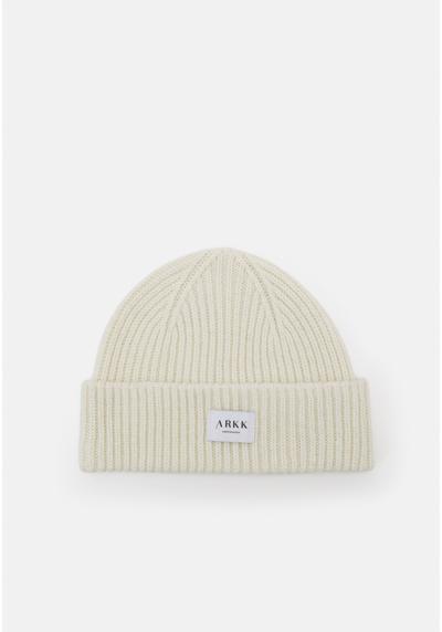 Шапка CLASSIC BEANIE UNISEX