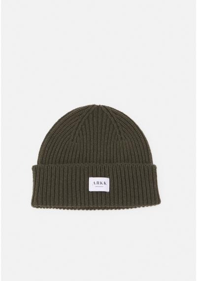 Шапка CLASSIC BEANIE UNISEX