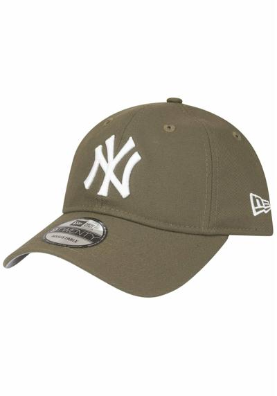 Кепка 9TWENTY STRAPBACK NEW YORK YANKEES